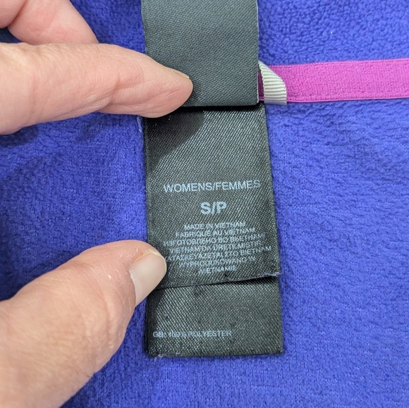 The North Face Women's Purple Fleece Jacket Sweatshirt Mock Neck 1/4 Zip Cozy S - Picture 8 of 9